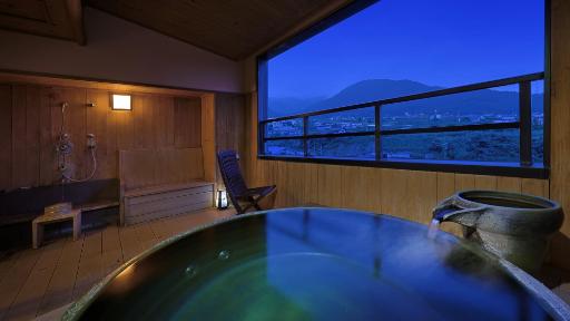 Panoramic open-air bath view at Aburaya Tosen
