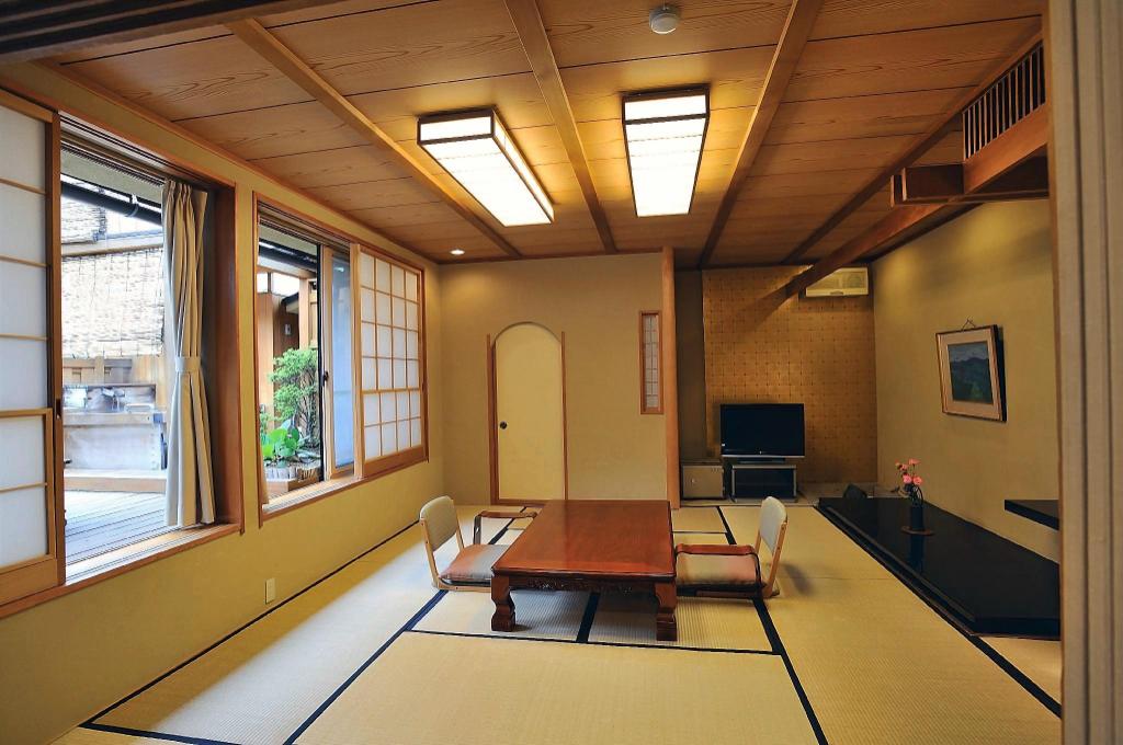 Fuyo guest room at Shibu Onsen KOKUYA